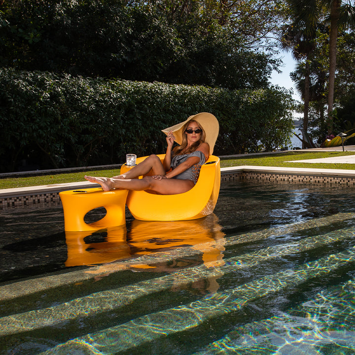 Amped In-Pool Stool/Table with Black Cupholders | Pool Accessory