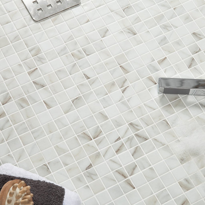 Calacatta MT 4302, 1" x 1" | CALACATTA MT | Vidrepur Mosaic Glass Tile