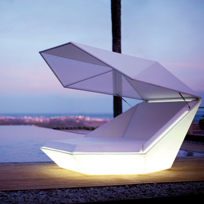 LED Faz Daybed with Canopy by Vondom | Luxury Patio Furniture